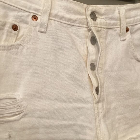 Levi’s 501 high rise denim cutoff shorts white distressed button fly size 29 - Picture 10 of 14
